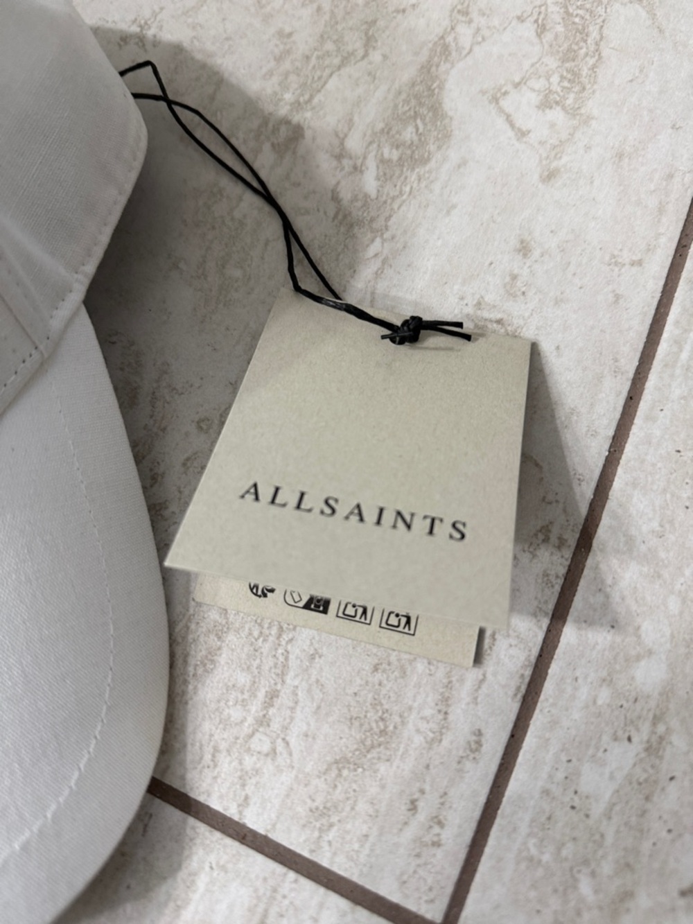 All Saints Cream Hat with Black Logo…silver snap back ..nwt .. authentic .unisex - Picture 3 of 8
